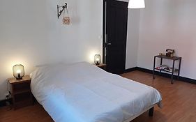 Appartement Lumineux T3 Et Deux Chambres Equipes.